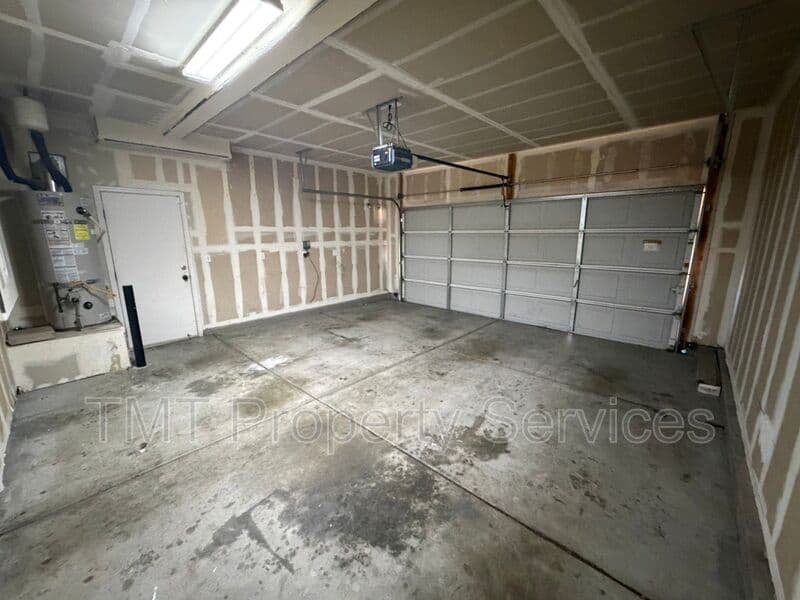 Rancho Cordova House: 11009 International Drive