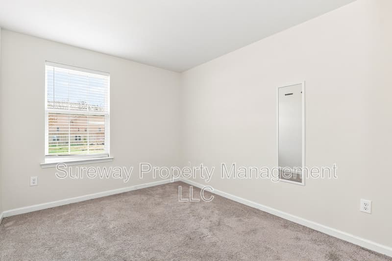 Glassboro Townhome: 336 Mazzeo Dr