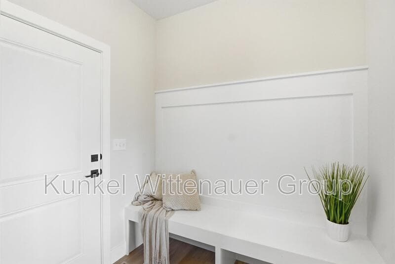 O'Fallon House: 829 Bushwood Way
