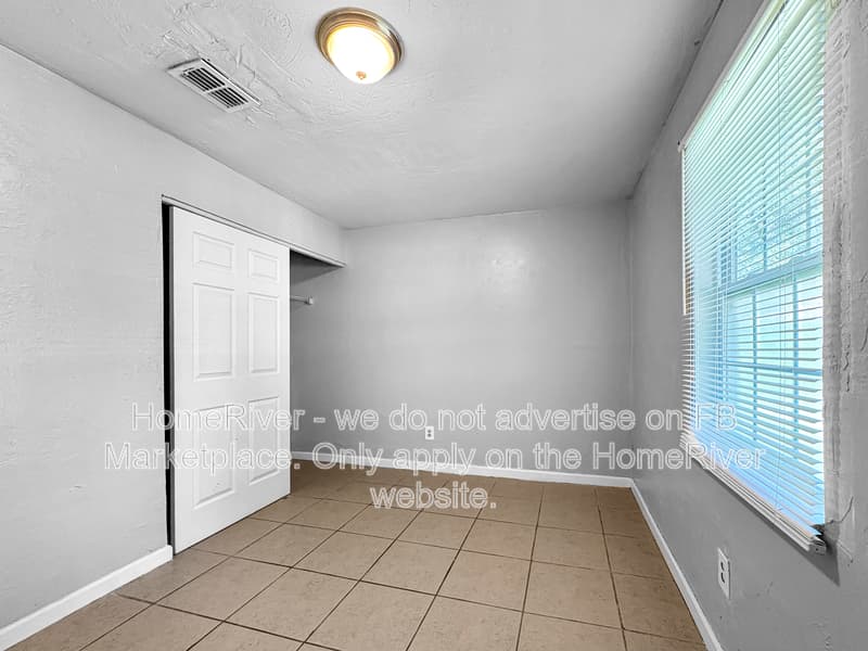 Jacksonville House: 4178 Lorenzo Ct