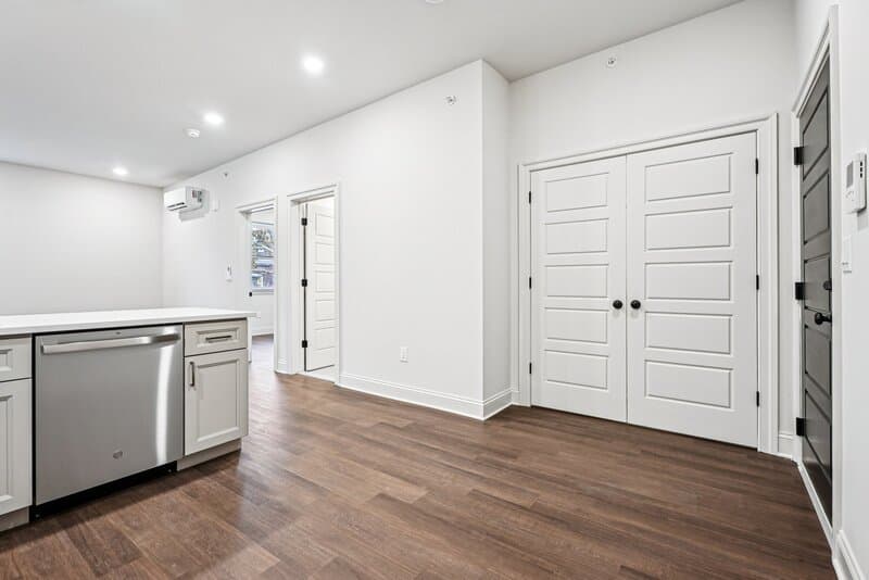 Philadelphia Condo: 472 Roxborough Avenue - 3R