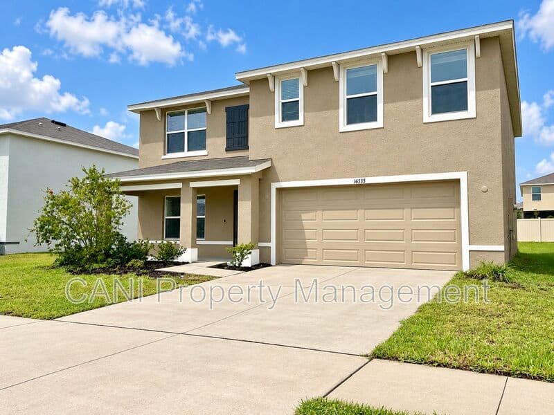 Wimauma House: 16535 Windmill Forge Pass
