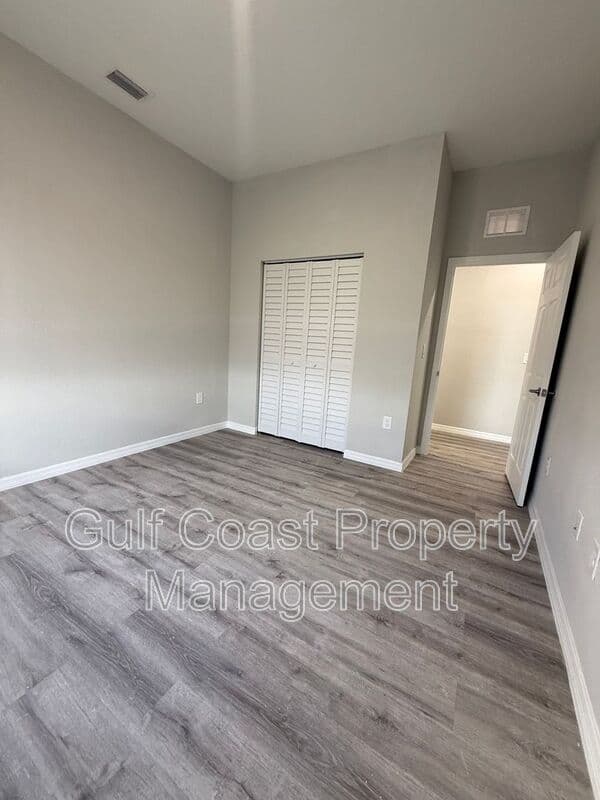 Lehigh Acres House: 3103 58th St W