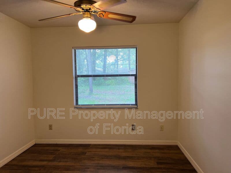 Ocala House: 3242 NE 32 Avenue