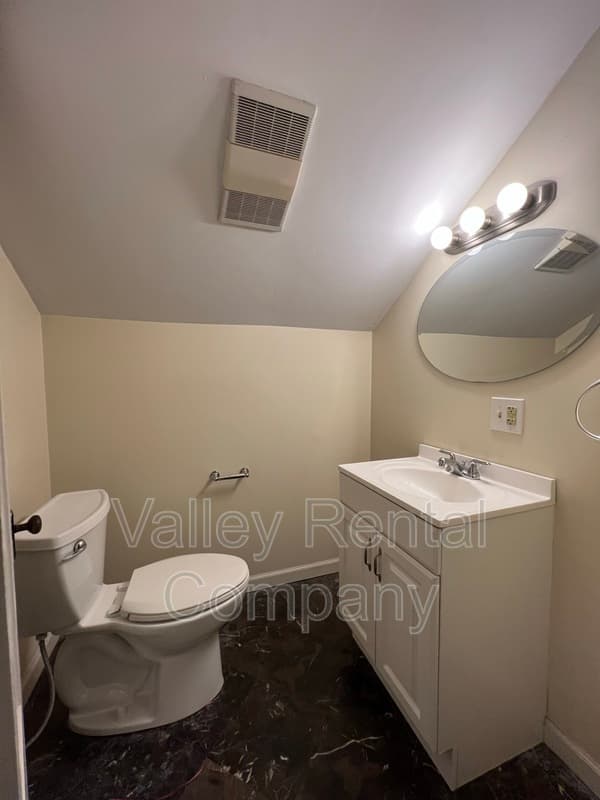 Hadley Condo: 117 Mt. Warner Road - 1