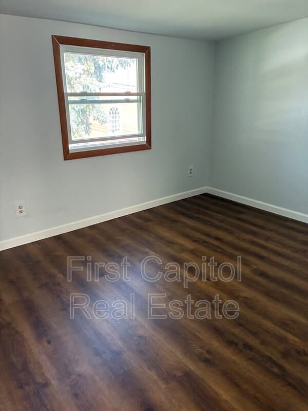 York Haven House: 11 Pennsylvania Avenue