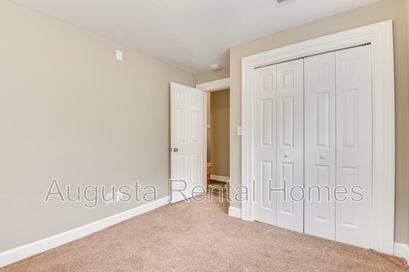 Augusta Condo: 515 3rd Street - B