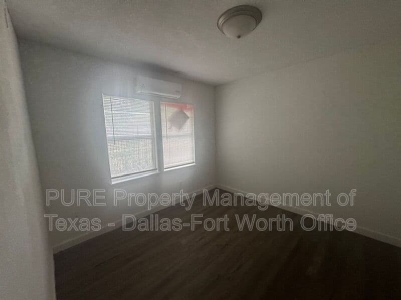 Dallas Condo: 2215 JB Jackson Jr Blvd