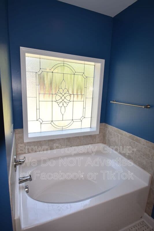 Fayetteville House: 4221 Raccoon Path
