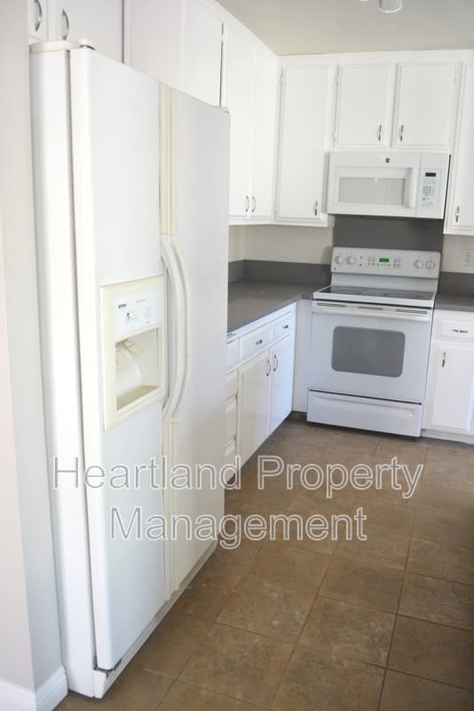 Escondido Condo: 450 W. Vermont Ave.
