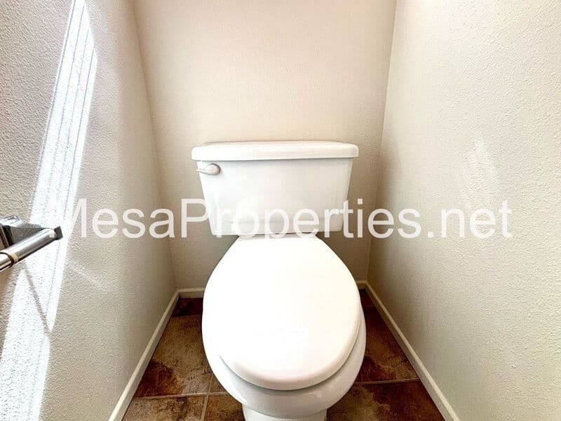 Victorville House: 12396 Ava Loma St.