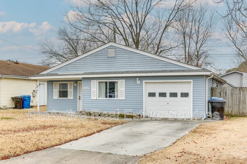 Virginia Beach House: 3521 Dana Lane