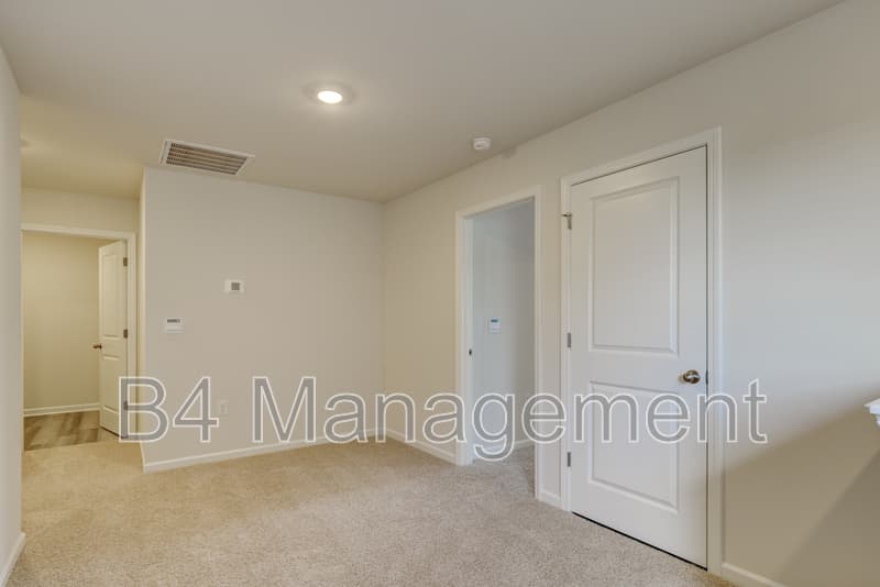 Boiling Springs House: 4134 Springshire Ln