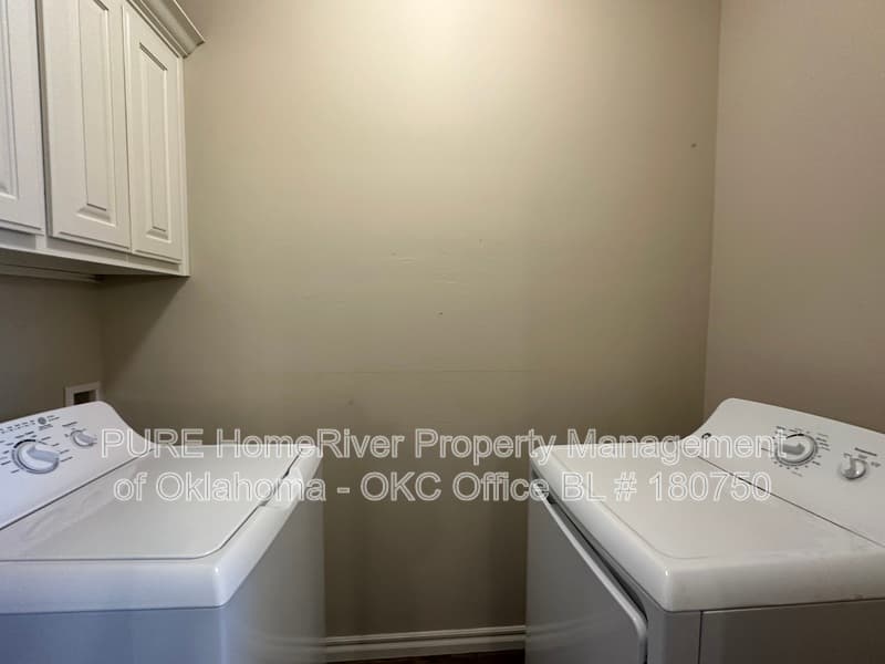 Oklahoma City House: 1021 SW 92nd St