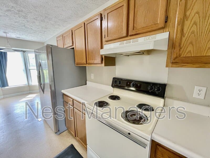 Spring Lake House: 85 Woodwind Dr