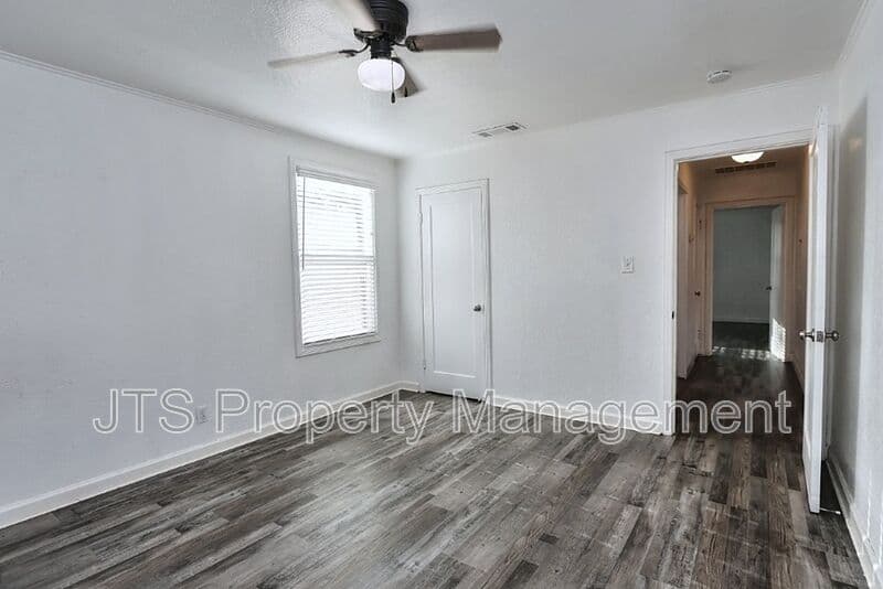 Sacramento House: 2733 Marilona Drive