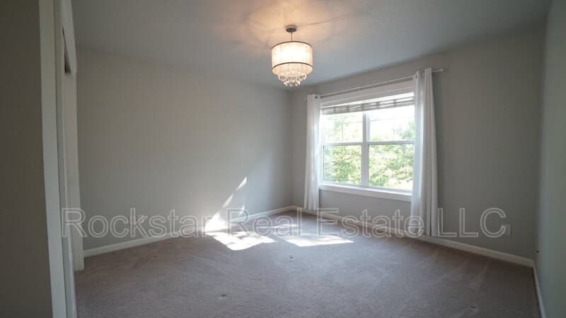 Liberty Lake House: 24999 E Ludlow Ave