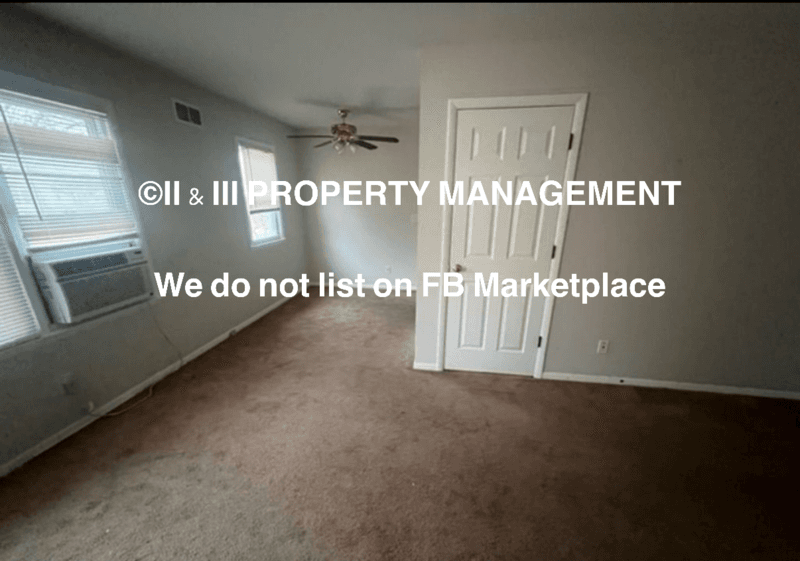 Overland Park Condo: 8404 Robinson St