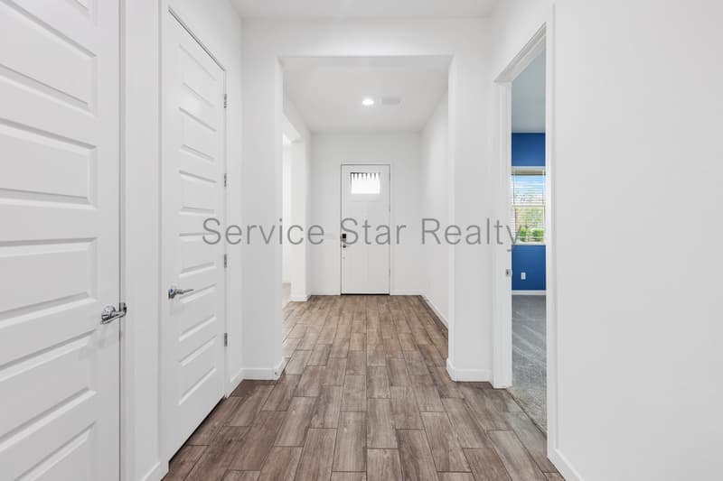 Laveen House: 4019 W Piedmont Rd