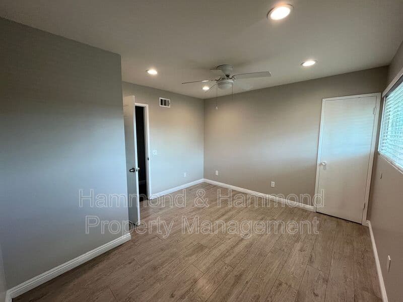 Granada Hills House: 10436 Amestoy Ave.