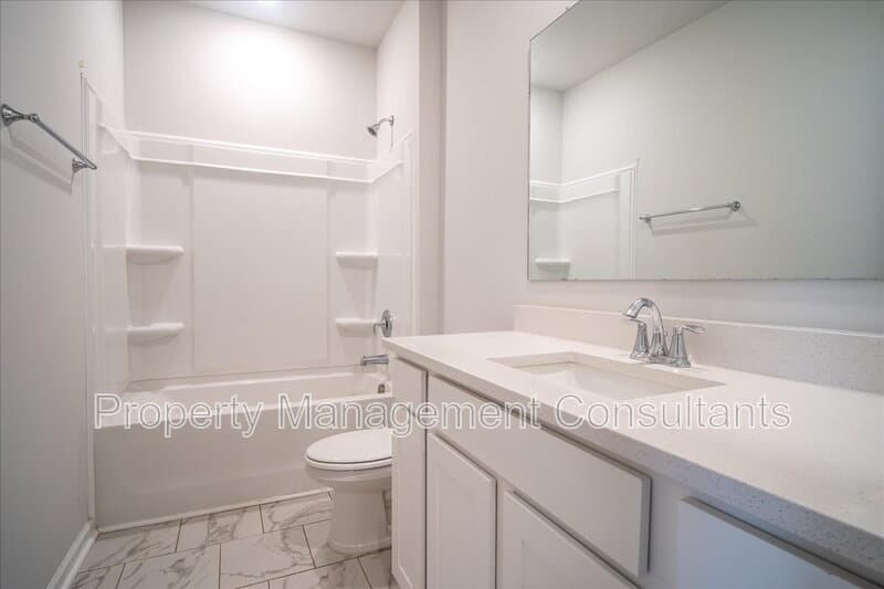 Huntsville House: 154 Lillian Farms Boulevard