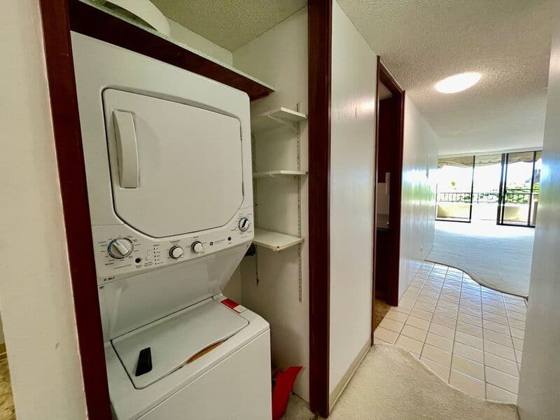 Honolulu Condo: 6750 Hawaii Kai Dr