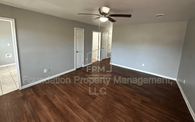 Memphis House: 1663 Humber Street