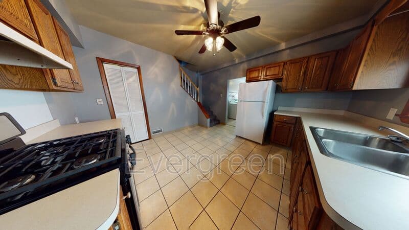McKees Rocks House: 103 Orchard Street