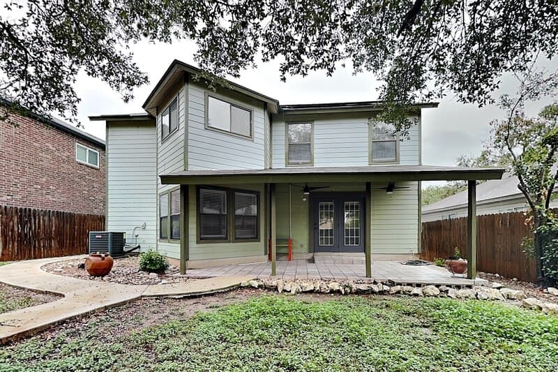 San Antonio House: 447 Irongate Rdg