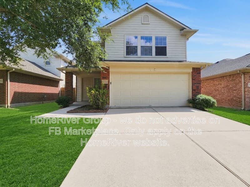Houston House: 14218 Brunswick Point Ln