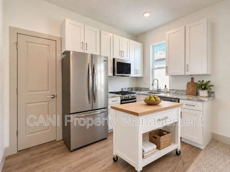 Orlando House: 724 Ellwood Avenue