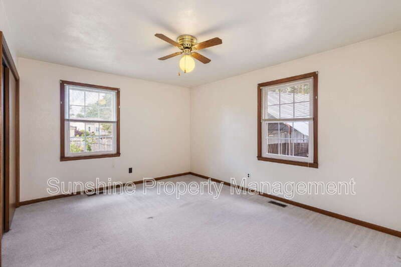 Chesapeake House: 512 Winwood Dr