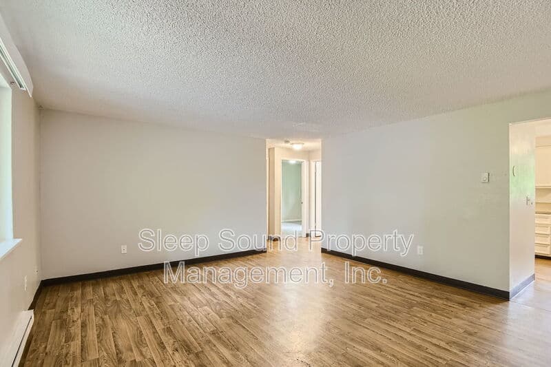 Oregon City Condo: 691 Molalla Avenue