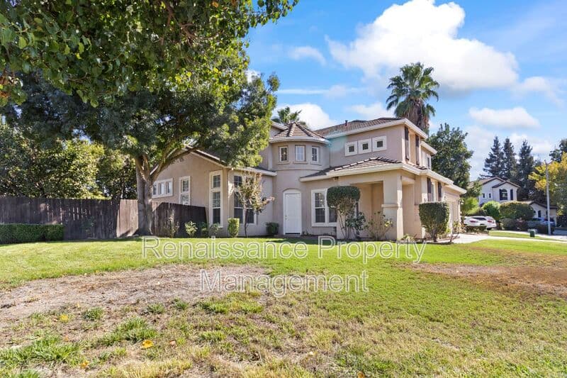 Manteca House: 1618 Matterhorn St.