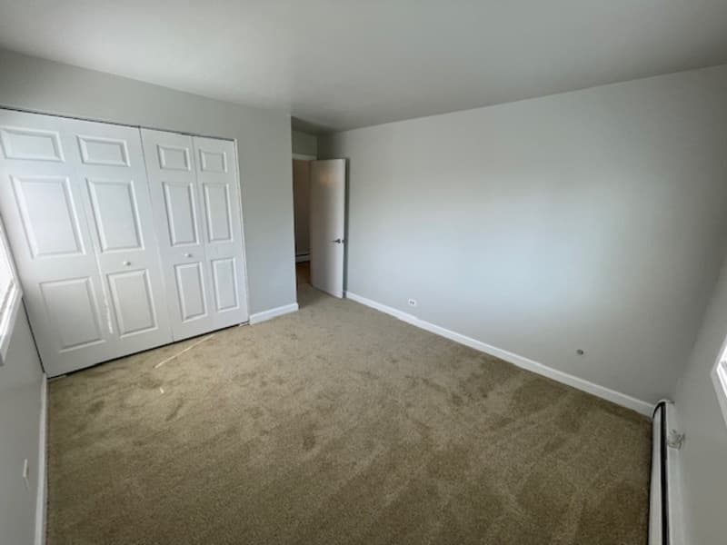 Round Lake Heights Condo: 932 West Rollins Road