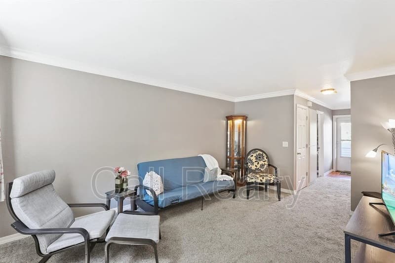 Spokane Valley Condo: 222 N Hutchinson