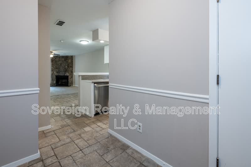 Norcross Condo: 6624 Ramsgate Way