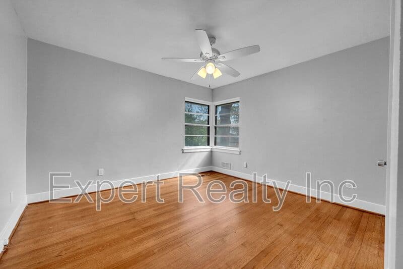 Birmingham House: 1025 45th Street Ensley