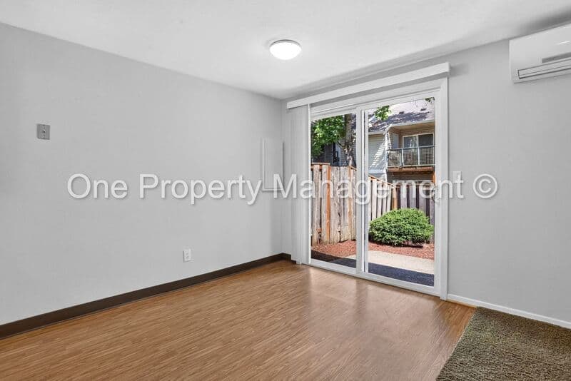 Vancouver House: 3738 NE 45th St