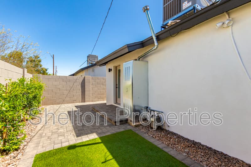 Phoenix Condo: 616 N 10th Ave Unit G