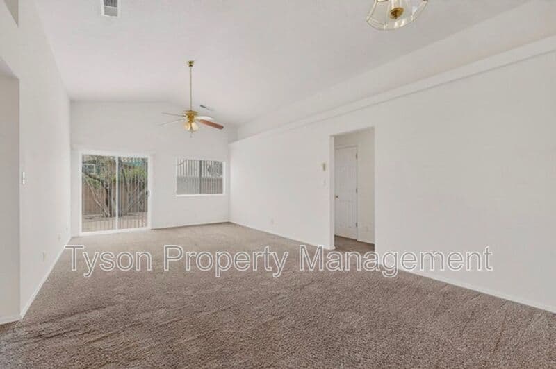 Rio Rancho House: 908 Bursum Ln