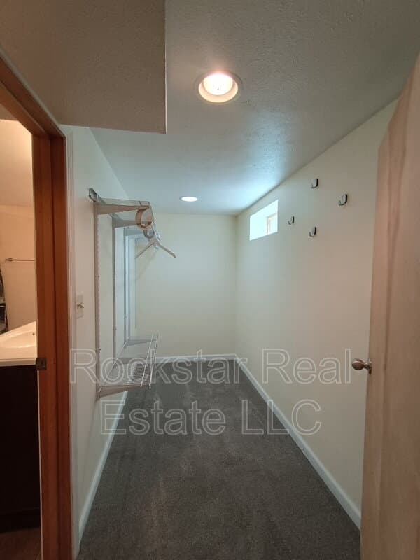 Spokane House: 6128 North Oak Street