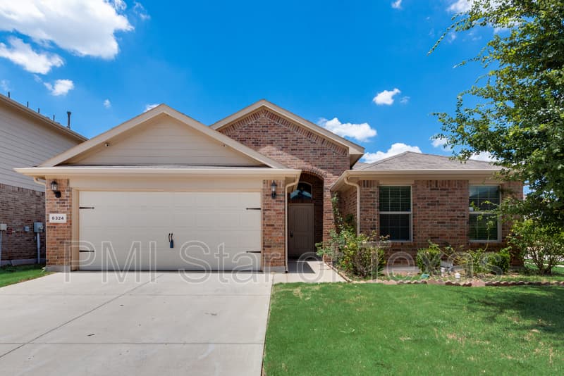 Fort Worth House: 6324 Spokane Drive