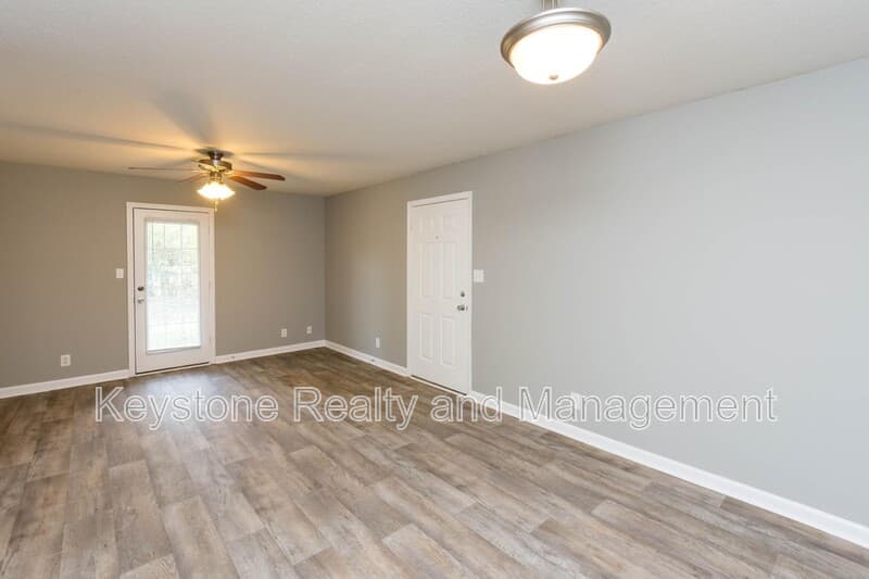 Clarksville Condo: 3301 Royster Lane