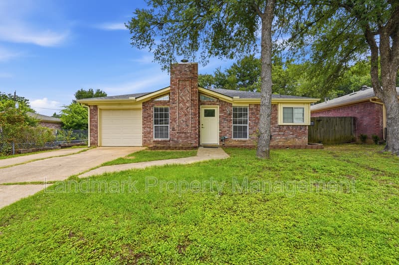 Mansfield House: 1122 Hidden Creek Drive