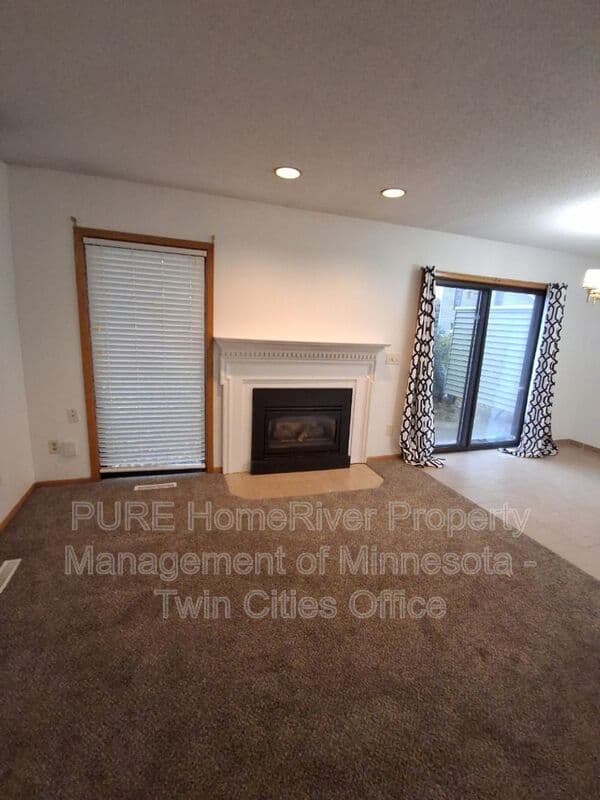 Rochester Townhome: 24 Elton Ridge Ct NW