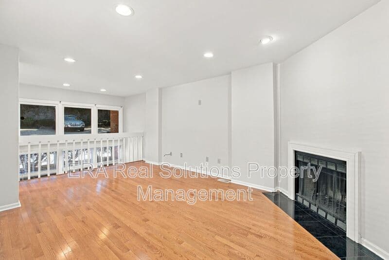 Cincinnati House: 2126 Gilbert Ave.
