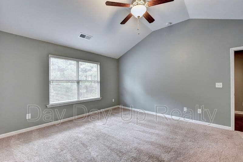 Suwanee House: 5605 Bright Cross Way