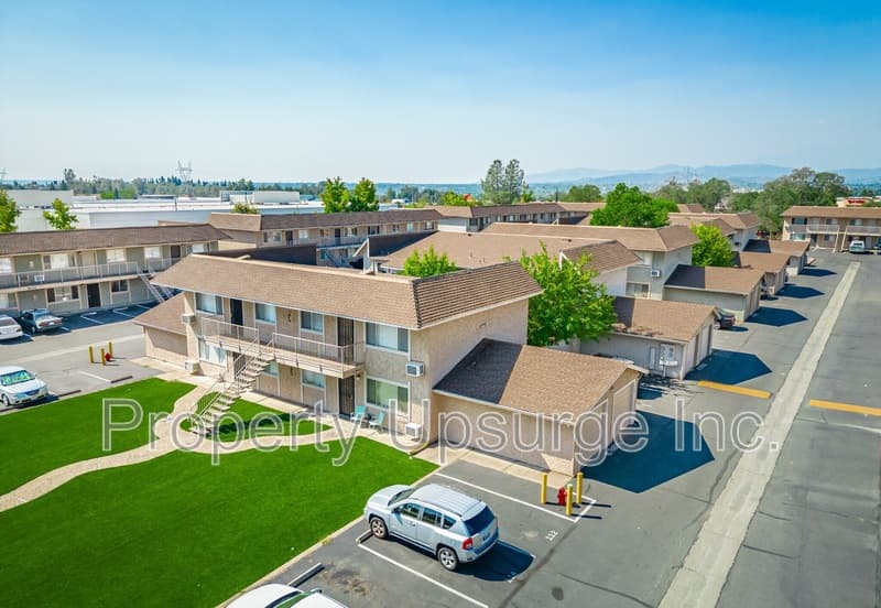 Redding Condo: 1230 Canby Rd