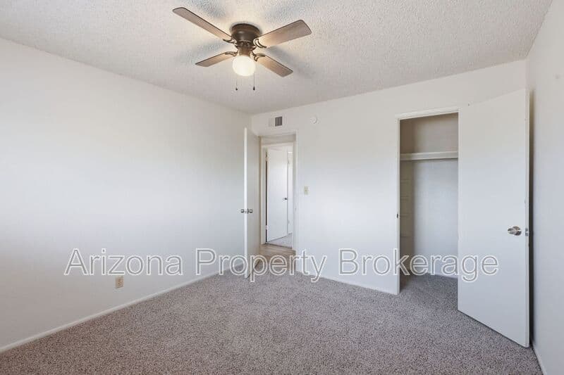 Mesa House: 2106 E Evergreen St